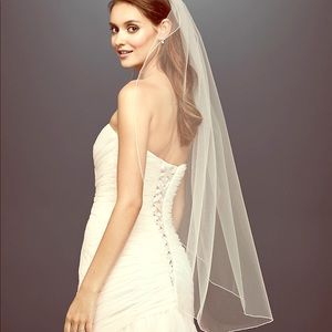 David’s Bridal fingertip pencil edge tulle veil